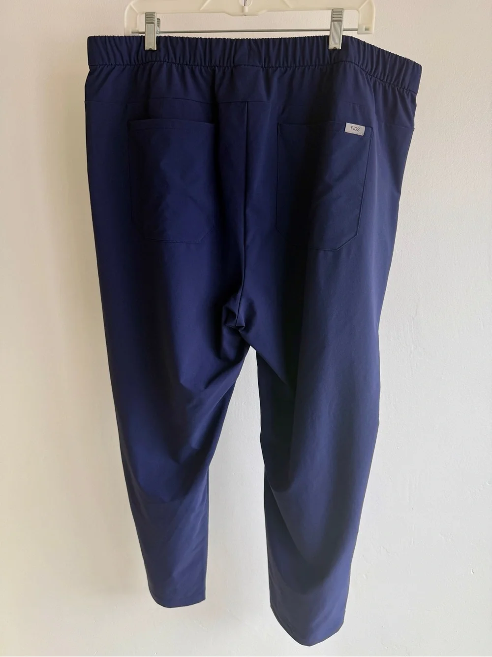 Figs Men’s FIGSPRO Tailored Trouser in Navy - XXL/SHORT